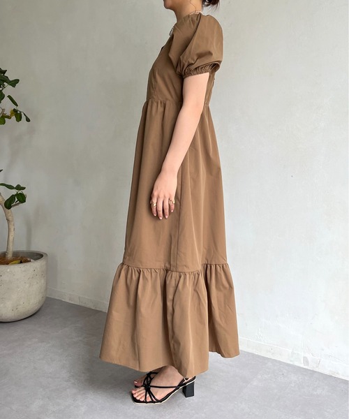 prose verse（プロズヴェール）の「バックオープンティアードワンピース（ワンピース・レディース・ホワイト/ブラック/モカ・FREE）」の21枚目の写真