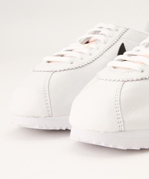 NIKE（ナイキ）の「NIKE / Classic Cortez（724262）（スニーカー・レディース・ホワイト系その他/ホワイト/ブラック・23/23.5/25/25.5/24.5/24）」の6枚目の写真