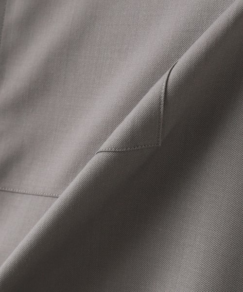 EDIFICE LA BOUCLE（エディフィスラブークル）の「【LA BOUCLE / ラブークル】ヒヨクスタンドカラーシャツ W/Pe（シャツ/ブラウス・メンズ・ライトグレー/ブラック・1/2/3）」の6枚目の写真