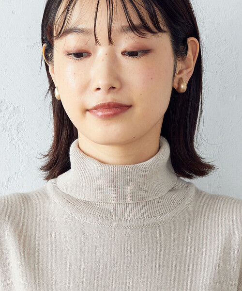COMME CA ISM(コムサイズム)の「タートルネック ニット(ニット/セーター・レディース・アイボリー/ライラック/グレイッシュベージュ/ブラック・SMALL/MEDIUM/LARGE)」の13枚目の写真