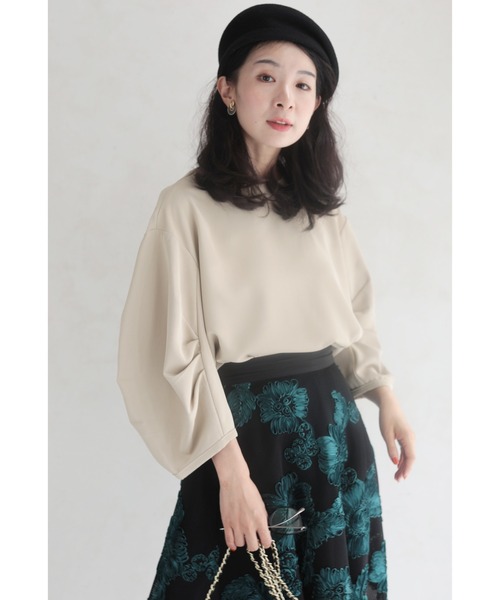 【DEVEAUX New York】IVORY微光沢プリーツシャツ/ブラウス 最新のデザイン DEVEAUX New York】IVORY微光沢プリーツシャツ