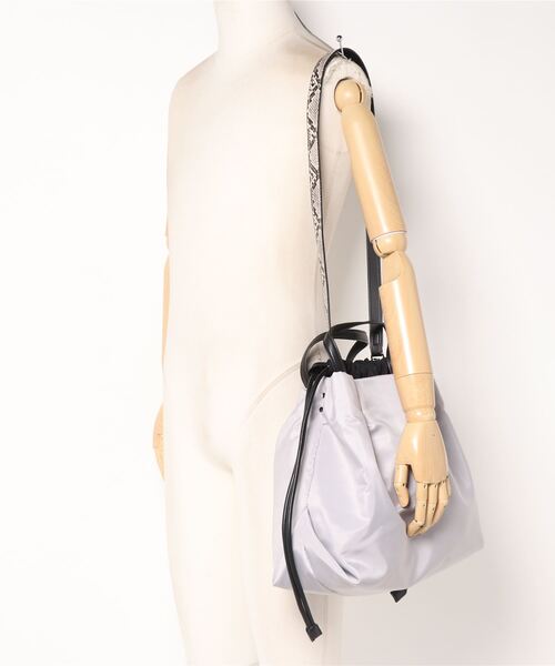 INTERPLANET（インタープラネット）の「ナイロンアニマルベルトＢＡＧ（ショルダーバッグ・レディース・グレー/グレイッシュベージュ/ブラック/カーキ・フリー）」の8枚目の写真