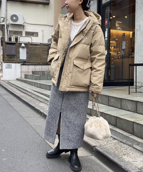 GEVACO(ゲバコ)の「【GEVACO/ゲバコ】フーデッドショートダウンジャケット(ダウンジャケット/コート・レディース・ブラック/ベージュ/カーキ・38/36)」の14枚目の写真