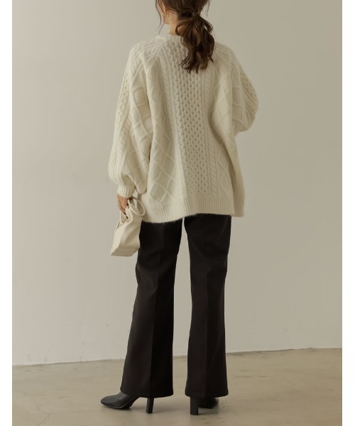 Re:EDIT（リエディ）の「ウールタッチオーバーサイズケーブルニットトップス（ニット/セーター・レディース・アイボリー/ベージュ/ブラウン/パープル・MEDIUM/LARGE）」の7枚目の写真