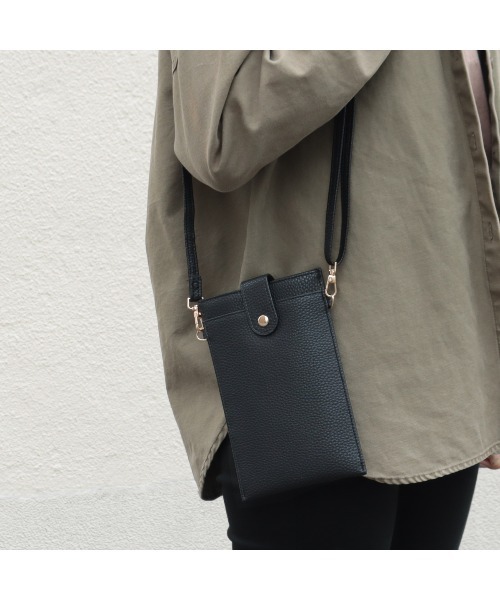 KAZZU SELECT(カッズセレクト)の「シンプルスマホポシェット&ショルダーバッグ(ショルダーバッグ・レディース・イエロー/ブラック/ピンク/グリーン/キャメル・ONE SIZE)」の2枚目の写真
