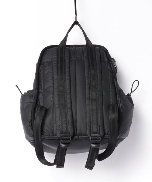 HUNTER（ハンター）の「HUNTER(ハンター) U PUFFER INTREPID BACKPACK/ イントレピッド パファー バックパック（バックパック/リュック・レディース・ホワイト/ブラック・F）」の3枚目の写真