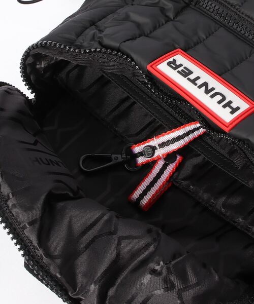 HUNTER（ハンター）の「HUNTER(ハンター) U PUFFER INTREPID BACKPACK/ イントレピッド パファー バックパック（バックパック/リュック・レディース・ホワイト/ブラック・F）」の5枚目の写真