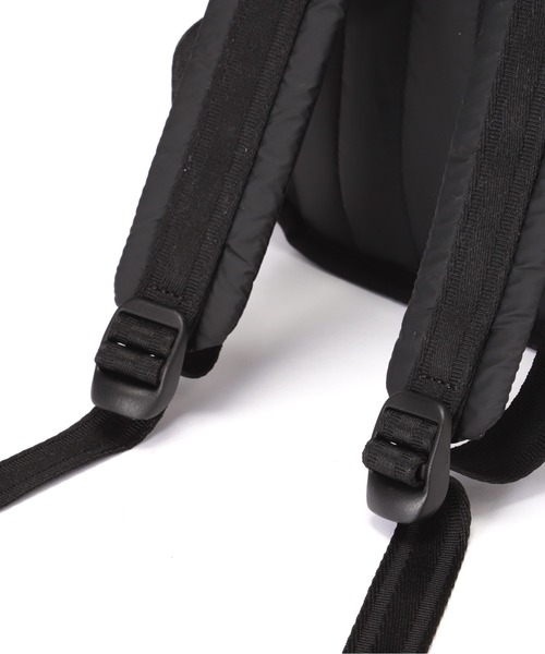 HUNTER（ハンター）の「HUNTER(ハンター) U PUFFER INTREPID BACKPACK/ イントレピッド パファー バックパック（バックパック/リュック・レディース・ホワイト/ブラック・F）」の15枚目の写真