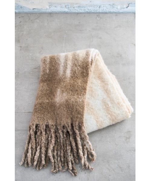 AZUL by moussy(アズールバイマウジー)の「TIE DYE FLUFFY STOLEⅡ/タイダイフラッフィーストールⅡ(マフラー・レディース・ベージュ系その他/グレー系その他・FREE)」の10枚目の写真