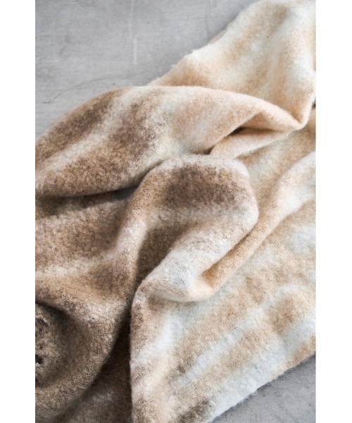 AZUL by moussy(アズールバイマウジー)の「TIE DYE FLUFFY STOLEⅡ/タイダイフラッフィーストールⅡ(マフラー・レディース・ベージュ系その他/グレー系その他・FREE)」の11枚目の写真