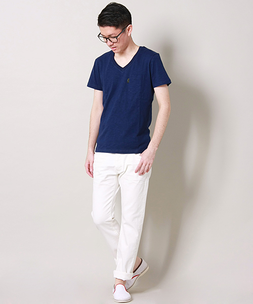 AKM（エイケイエム）の「AKM×MEN'SMELROSEスラブ天竺Tシャツ（Tシャツ/カットソー・メンズ・ホワイト/ブラック/ネイビー・MEDIUM/LARGE/SMALL）」の5枚目の写真