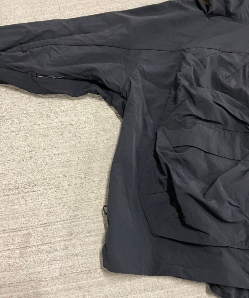 CMF OUTDOOR GARMENT（シーエムエフアウトドアガーメント）の「CMF OUTDOOR GARMENT × BEAVER/シーエムエフ アウトドアガーメント×BEAVER　別注 GUIDE SHELL NYLON 別注ガイドシェルナイロン（マウンテンパーカー・メンズ・ブラック・L/M）」の14枚目の写真