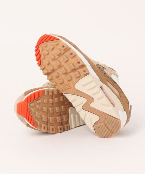 NIKE(ナイキ)の「【NIKE】W AIR MAX 90 AMD(スニーカー・レディース・ブラウン・24.5cm/23cm/25cm/23.5cm/24cm)」の2枚目の写真