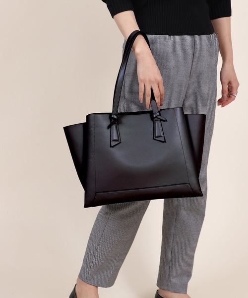 美品 バイオポリティクス トートバッグ 総柄 大容量 A4収納 コットン 黒 美品 バイオポリティクス トートバッグ 総柄 大容量 A4収納