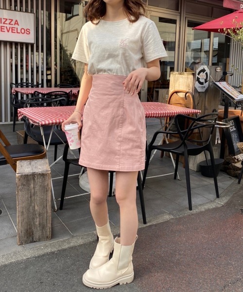 one after another NICE CLAUP(ワンアフターアナザーナイスクラップ)の「ワンポイントロゴ刺繍T【ZOZOTOWN限定】(Tシャツ/カットソー・レディース・オートミール/オフホワイト/ホワイト系その他/ブラック系その他・FREE)」の15枚目の写真