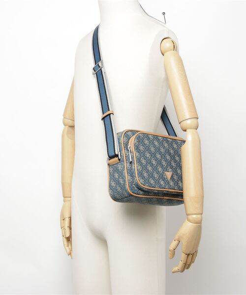 Guess（ゲス）の「STRAVE Camera Bag Medium（ショルダーバッグ・メンズ・ブルー・ONE SIZE）」の17枚目の写真