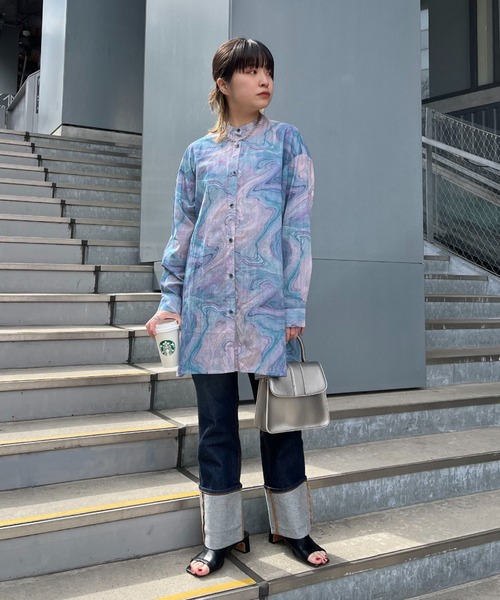 CIAOPANIC(チャオパニック)の「マーブルバックリボンチュニックブラウス(シャツ/ブラウス・レディース・ピンク/ブルー・FREE)」の3枚目の写真