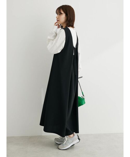 RAY CASSIN FAVORI（レイカズンフェバリ）の「・RAY　CASSIN　Vネックジャンスカ（ワンピース・レディース・グレイッシュベージュ/ブラック/カーキ・FREE）」の17枚目の写真