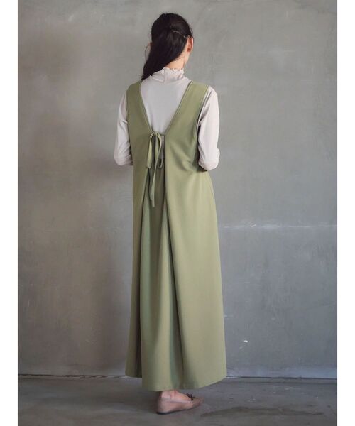 RAY CASSIN FAVORI（レイカズンフェバリ）の「・RAY　CASSIN　Vネックジャンスカ（ワンピース・レディース・グレイッシュベージュ/ブラック/カーキ・FREE）」の11枚目の写真