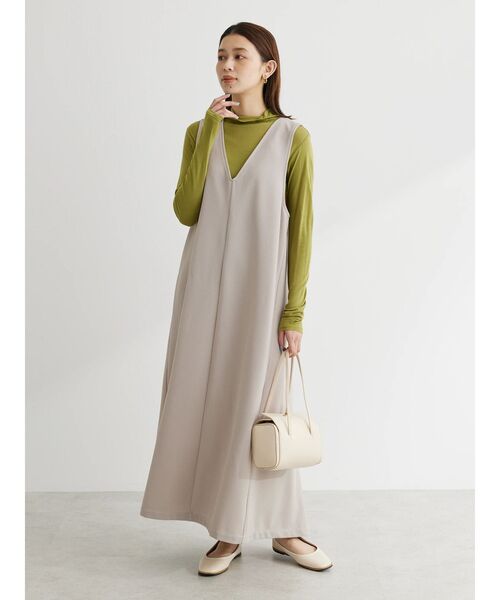 RAY CASSIN FAVORI（レイカズンフェバリ）の「・RAY　CASSIN　Vネックジャンスカ（ワンピース・レディース・グレイッシュベージュ/ブラック/カーキ・FREE）」の10枚目の写真