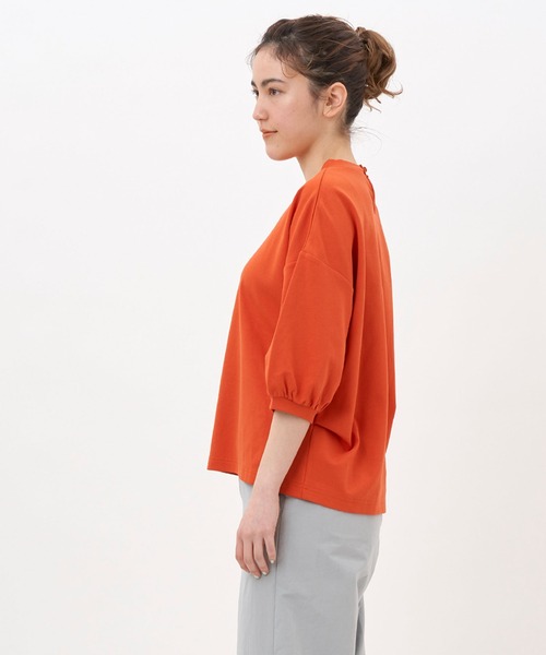 NIMES（ニーム）の「ギャザースリーブカットソー（Tシャツ/カットソー・レディース・オフホワイト/ネイビー/オレンジ/サックスブルー・FREE）」の5枚目の写真