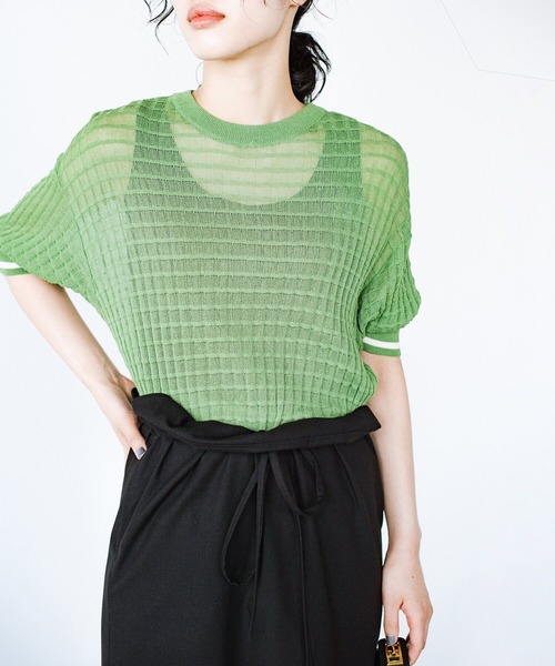 haco!(ハコ)の「着映え・色気・華奢見え全部いただき!からだのラインをきれいに見せるつかず離れずなシアーニットトップス(ニット/セーター・レディース・グリーン/アイボリー・LARGE/X-LARGE/SMALL/MEDIUM)」の9枚目の写真