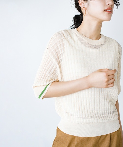 haco!(ハコ)の「着映え・色気・華奢見え全部いただき!からだのラインをきれいに見せるつかず離れずなシアーニットトップス(ニット/セーター・レディース・グリーン/アイボリー・LARGE/X-LARGE/SMALL/MEDIUM)」の6枚目の写真