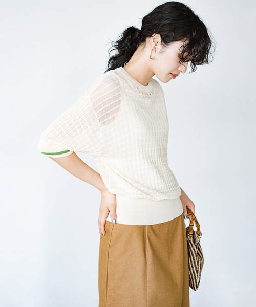 haco!(ハコ)の「着映え・色気・華奢見え全部いただき!からだのラインをきれいに見せるつかず離れずなシアーニットトップス(ニット/セーター・レディース・グリーン/アイボリー・LARGE/X-LARGE/SMALL/MEDIUM)」の5枚目の写真
