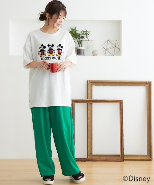 Disney(ディズニー)の「【ディズニー】綿100%キャラクターさがら刺しゅうオーバーサイズTシャツ(Tシャツ/カットソー・レディース・ライトグリーン/ライトグレー/スミクロ/ベージュ/パープル/オフホワイト/ブラック系その他/カーキ・M/L/LL)」の22枚目の写真