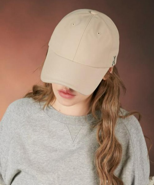 VARZAR（バザール）の「VARZAR(バザール)/Silver stud over fit ball cap/シルバー スタッズ オーバーフィット ベースボール キャップ（キャップ・レディース・ブラック/ベージュ・FREE）」の22枚目の写真