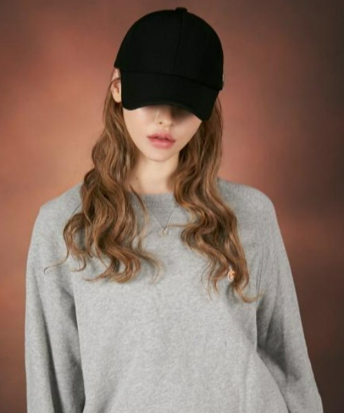 VARZAR（バザール）の「VARZAR(バザール)/Silver stud over fit ball cap/シルバー スタッズ オーバーフィット ベースボール キャップ（キャップ・レディース・ブラック/ベージュ・FREE）」の10枚目の写真