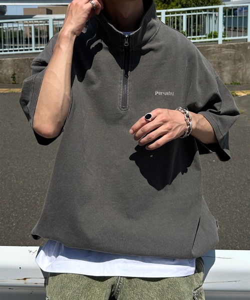 Perushu(ペルーシュ)の「ピグメントハーフジップ(Tシャツ/カットソー・メンズ・ダークパープル/ブラック/ブルー/ベージュ・MEDIUM/LARGE)」の5枚目の写真
