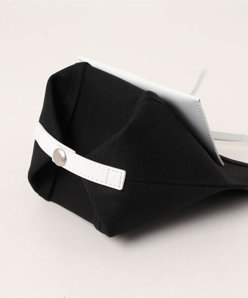 beautiful people（ビューティフルピープル）の「beautiful people lining logo pocket mini shoulder bag 7345611967（ショルダーバッグ・レディース・ブラック/オフホワイト・FREE）」の9枚目の写真