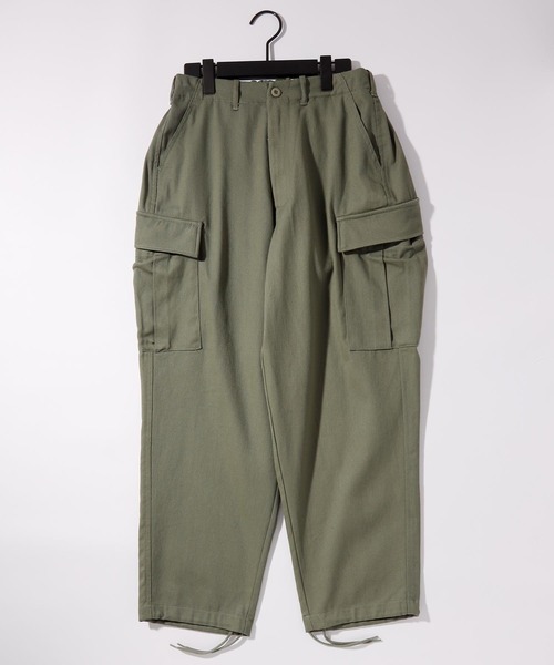 THISIS(ディスイズ)の「ツイル カーゴパンツ(カーゴパンツ・メンズ・ブラック/カーキ/ベージュ・LARGE/X-LARGE/MEDIUM)」の3枚目の写真