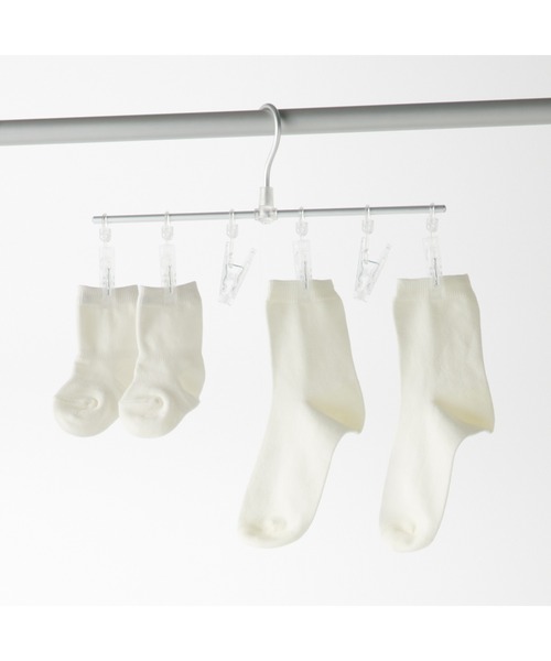 無印良品（ムジルシリョウヒン）の「アルミ直線ハンガー　約幅３５ｃｍ・６ピンチ（ランドリーグッズ・メンズ・シルバー・FREE）」の6枚目の写真