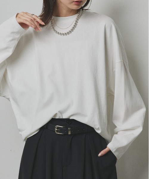 ad thie(アドティエ)の「ラウンドスリット チュニック ロングTシャツ(Tシャツ/カットソー・レディース・ダークブラウン/オフホワイト/パープル/ブラック/ライトグリーン/ベージュ/チャコール/ブラウン・FREE)」の14枚目の写真