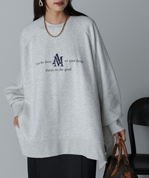 Anss.me(アンスミー)の「【Anss.me】ドルマンスリーブロゴ刺繍スウェットプルオーバー(スウェット・レディース・オートミール/ブラック/アイボリー/ネイビー・FREE)」の1枚目の写真