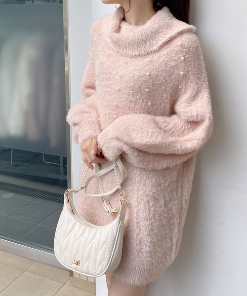 one way（ワンウェイ）の「パール付きタートルネックシャギーニット