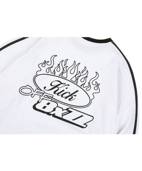 NASTY KICK(ナスティーキック)の「A'GEM/9 × .kom『NASTYKICK/NS+K/ナスティーキック』BxZZ Longsleeve/ライン柄 ファイヤーロゴ長袖Tシャツ(Tシャツ/カットソー・メンズ・ホワイト/ブラック・L)」の5枚目の写真