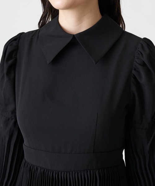 A de a.v.v（アードアー・ヴェ・ヴェ）の「フレアスリーブ消しプリーツワンピース（ワンピース・レディース・ブラック・38/36）」の14枚目の写真