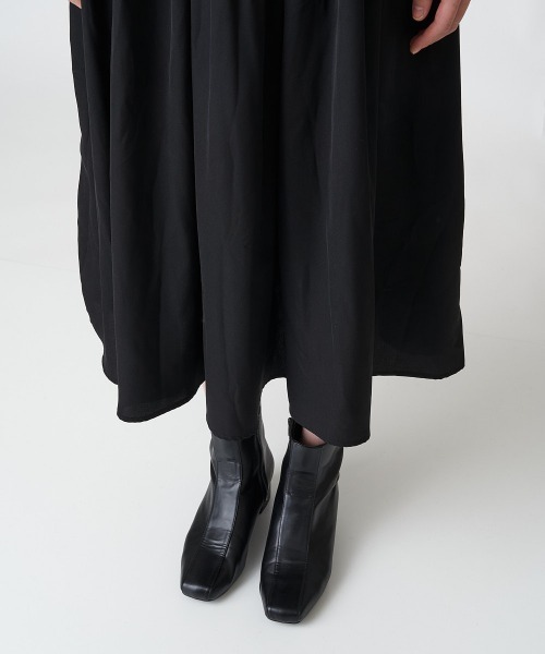 A de a.v.v（アードアー・ヴェ・ヴェ）の「フレアスリーブ消しプリーツワンピース（ワンピース・レディース・ブラック・38/36）」の16枚目の写真