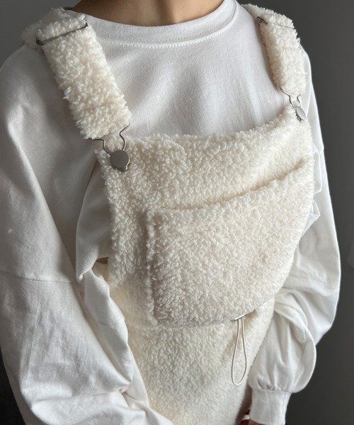 ISOOK（アイスー）の「【ISOOK / アイスー】ボアジャンパースカート / オーバーオール サロペット ZOZOTOWN限定（ジャンパースカート・レディース・アイボリー/ブラック・FREE）」の8枚目の写真