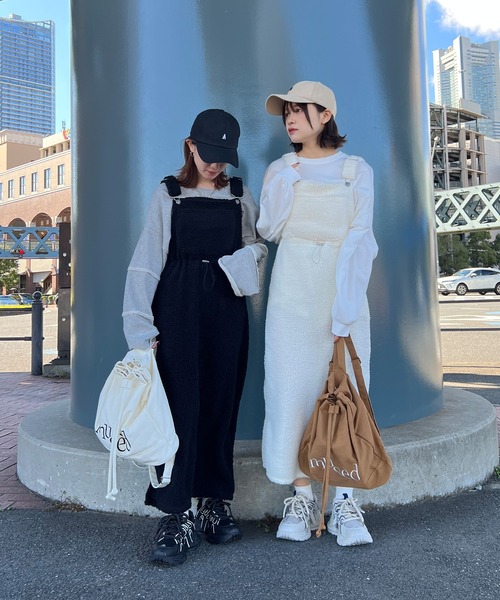 ISOOK（アイスー）の「【ISOOK / アイスー】ボアジャンパースカート / オーバーオール サロペット ZOZOTOWN限定（ジャンパースカート・レディース・アイボリー/ブラック・FREE）」の10枚目の写真