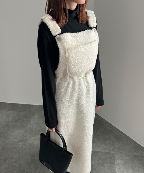 ISOOK（アイスー）の「【ISOOK / アイスー】ボアジャンパースカート / オーバーオール サロペット ZOZOTOWN限定（ジャンパースカート・レディース・アイボリー/ブラック・FREE）」の9枚目の写真