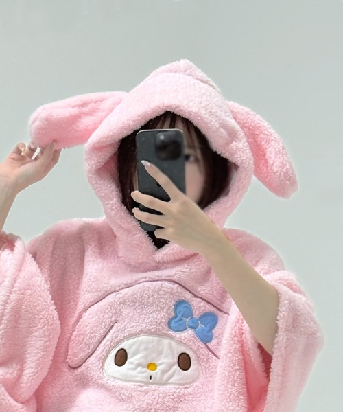 sanrio(サンリオ)の「『sanrio/サンリオ』キャラクターボアパーカー(パーカー・レディース・B/D/A/C/E/K/F/G/H・M)」の2枚目の写真