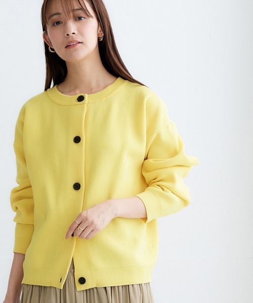 nissen（ニッセン）の「洗える前後２WAYボリューム袖カーディガン【ハンガーで干せる】（カーディガン/ボレロ・レディース・コーラルピンク/イエロー/オフホワイト/グリーン/ブラック・LL/S/M/L）」の4枚目の写真