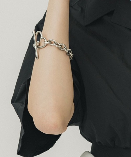 BASICKS(ベイシックス)の「【BASICKS/ベーシックス】Heart Bracelet (Medium Link)/ハートブレスレット(ブレスレット・レディース・シルバー/ゴールド・S)」の8枚目の写真