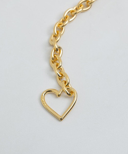 BASICKS(ベイシックス)の「【BASICKS/ベーシックス】Heart Bracelet (Medium Link)/ハートブレスレット(ブレスレット・レディース・シルバー/ゴールド・S)」の4枚目の写真