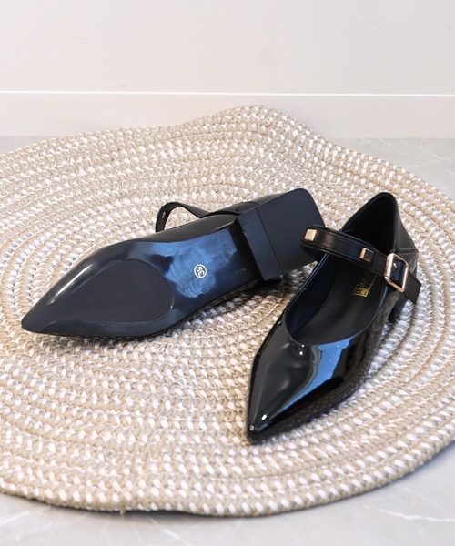 shoes365(シューズスリーシックスファイヴ)の「【shoes365】ポインテッドトゥ ローヒールメリージェーンシューズ(パンプス・レディース・ブラック/レッド・24.0cm/22.5cm/25.0cm/24.5cm/23.5cm/23.0cm)」の8枚目の写真