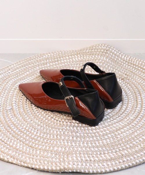 shoes365(シューズスリーシックスファイヴ)の「【shoes365】ポインテッドトゥ ローヒールメリージェーンシューズ(パンプス・レディース・ブラック/レッド・24.0cm/22.5cm/25.0cm/24.5cm/23.5cm/23.0cm)」の12枚目の写真